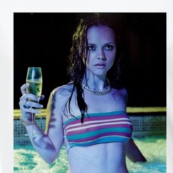 Christina Ricci Hot Ladies T Shirt 38007191
