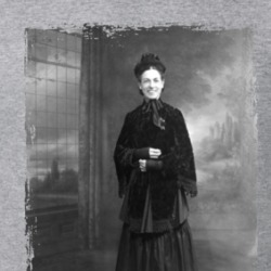 Rollerskating In The 1900s T Shirt 39154724
