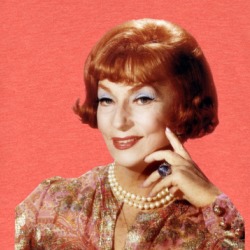 Bewitched Agnes Moorehead T Shirt 39180802