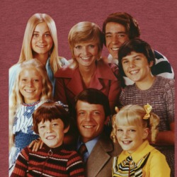 The Brady Bunch Cast Photo T Shirt 39354754