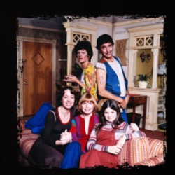 One Day At A Time Cast Photo Tv Series T Shirt 39714416